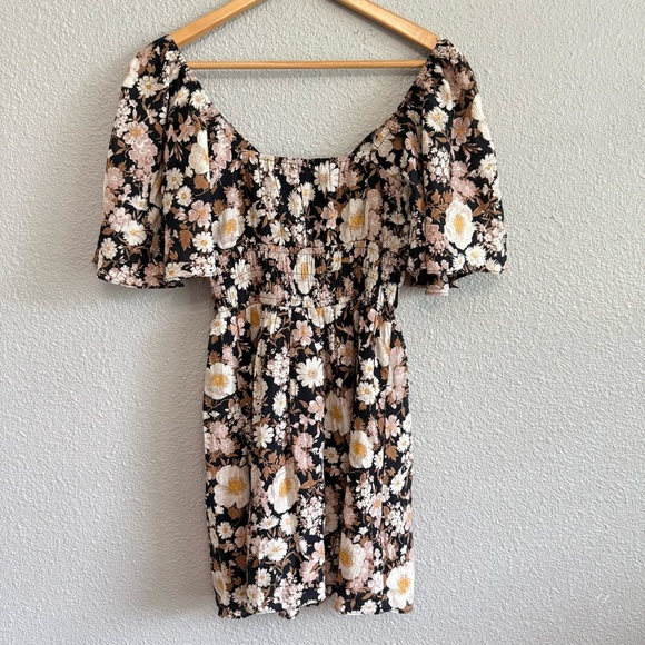 Abercrombie & Fitch Angel Sleeve Smocked Waist Mini Dress Size Small NWT - Picture 5 of 7